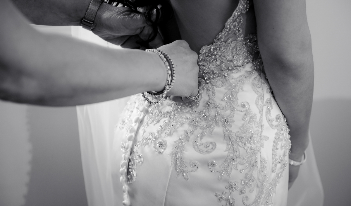 Montreal wedding photographer captures French-Italian couple at Montreal wedding venue