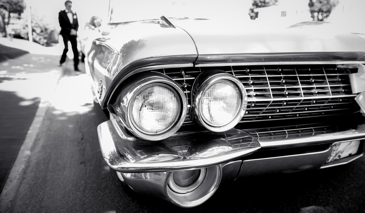 Montreal wedding photographer captures French-Italian couple at Montreal wedding venue