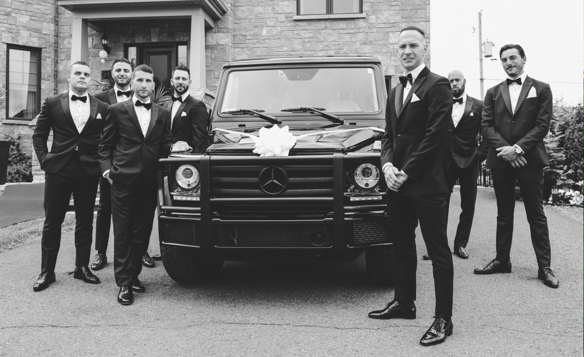 Montreal wedding photographer captures Italian wedding couple at Montreal venue