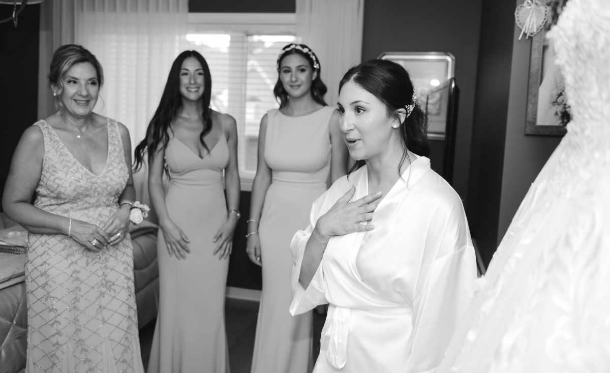 Montreal wedding photographer captures Italian wedding couple at Montreal venue