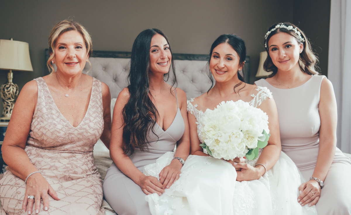 Montreal wedding photographer captures Italian wedding couple at Montreal venue
