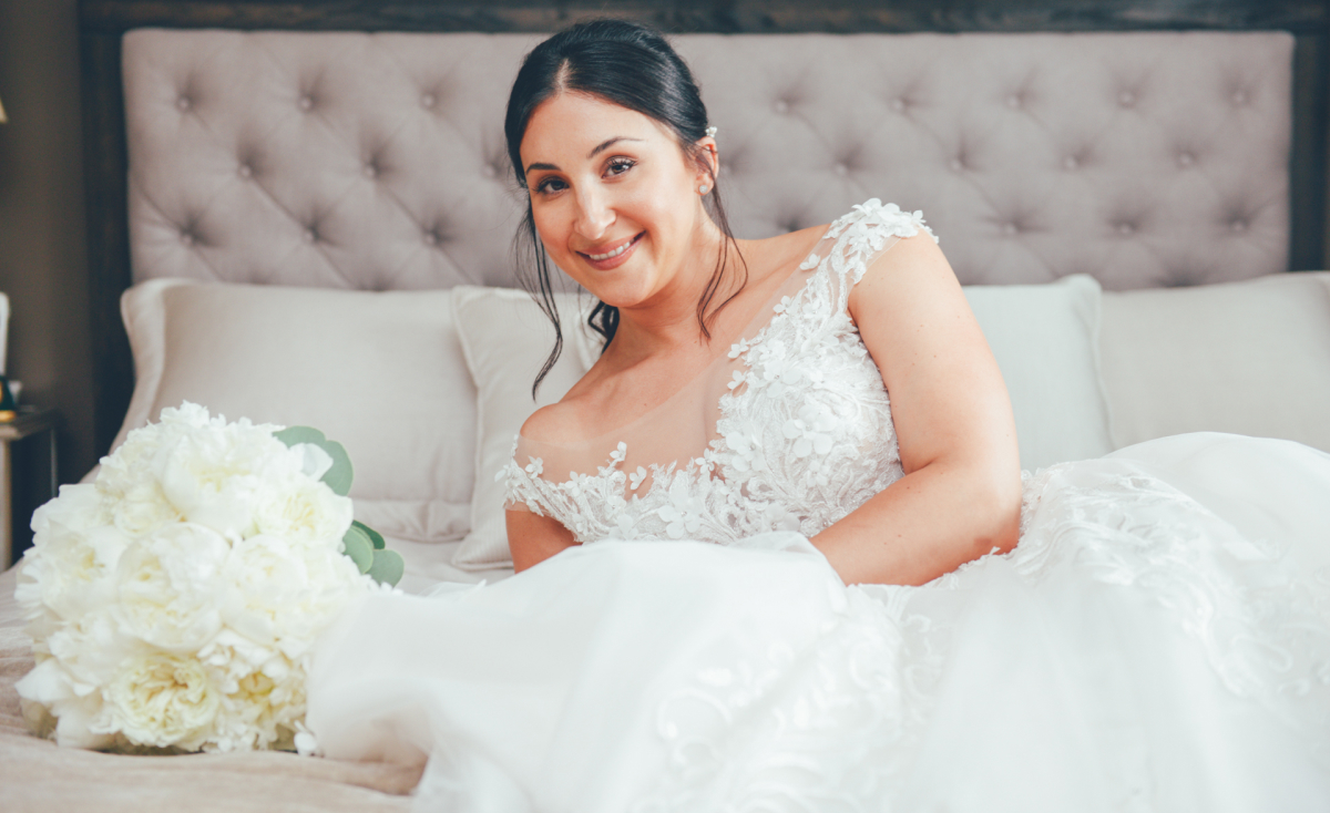 Montreal wedding photographer captures Italian wedding couple at Montreal venue