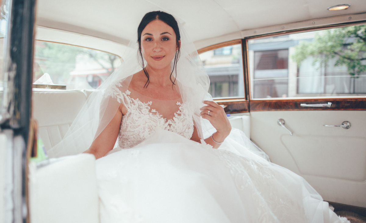 Montreal wedding photographer captures Italian wedding couple at Montreal venue