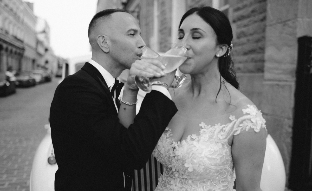 Montreal wedding photographer captures Italian wedding couple at Montreal venue