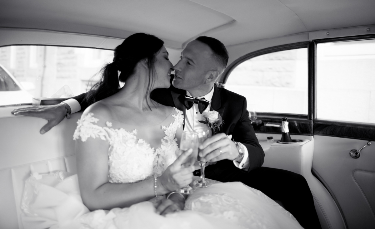 Montreal wedding photographer captures Italian wedding couple at Montreal venue