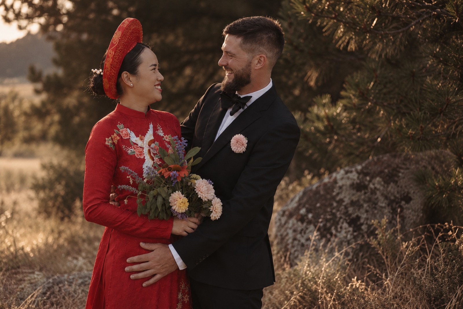 Thu and Simon in a golden-hour portrait in Rougemont, Quebec