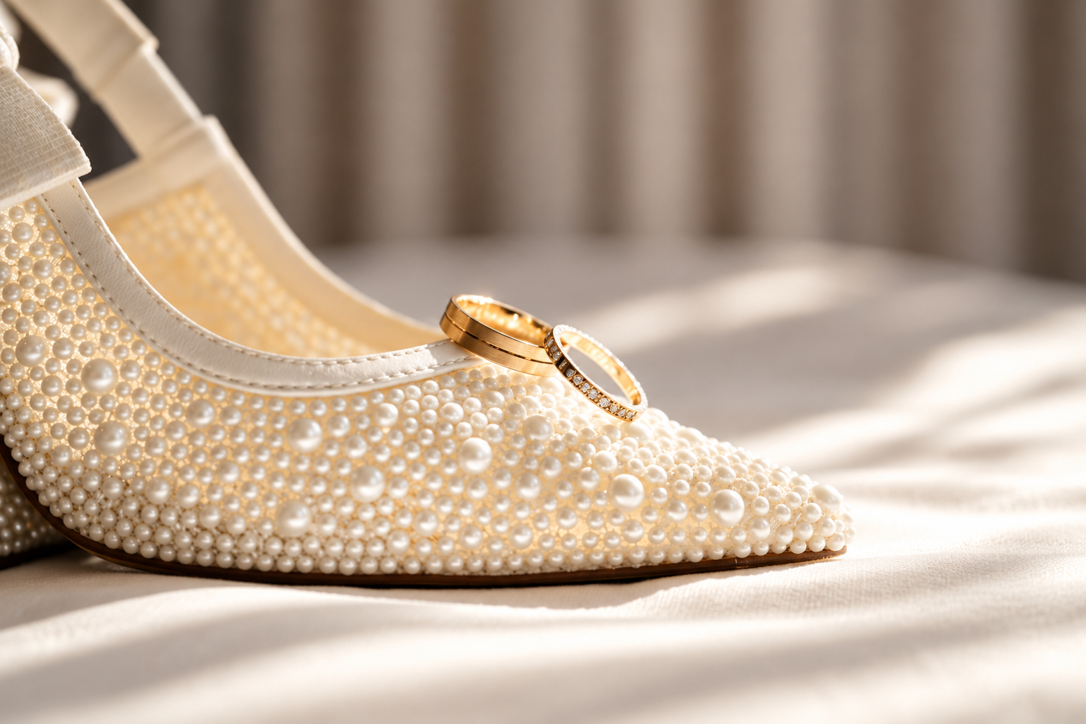 Pearl bridal shoe with the wedding bands
